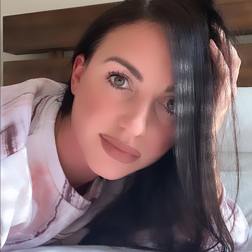 Meet your Posher, Karyna